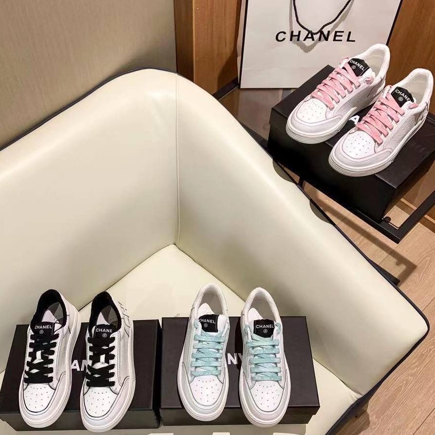 Chanel小白鞋