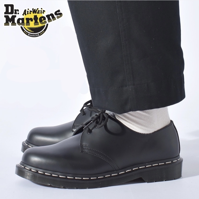 Dr. Martens 1461 White Stitch Shoe in Black